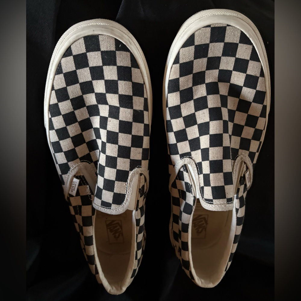 **VINTAGE** Vans Kids Black/White Checkered Sneakers skateboarder Slip On’s